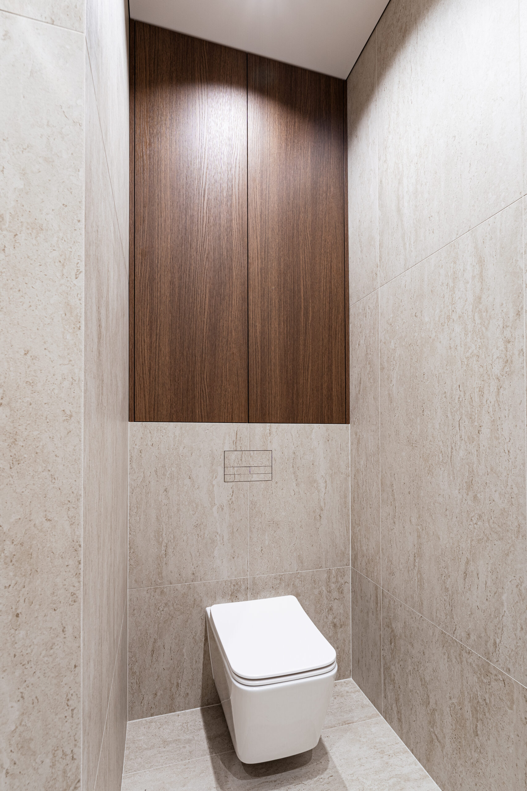 Vonios baldai mažai erdvei